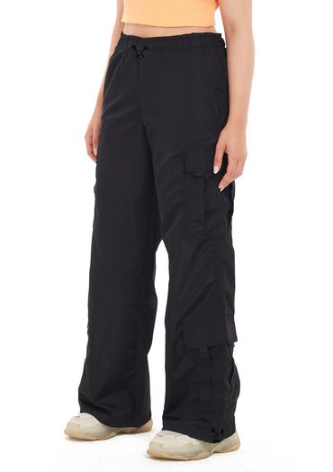 Black pocket parachute pant