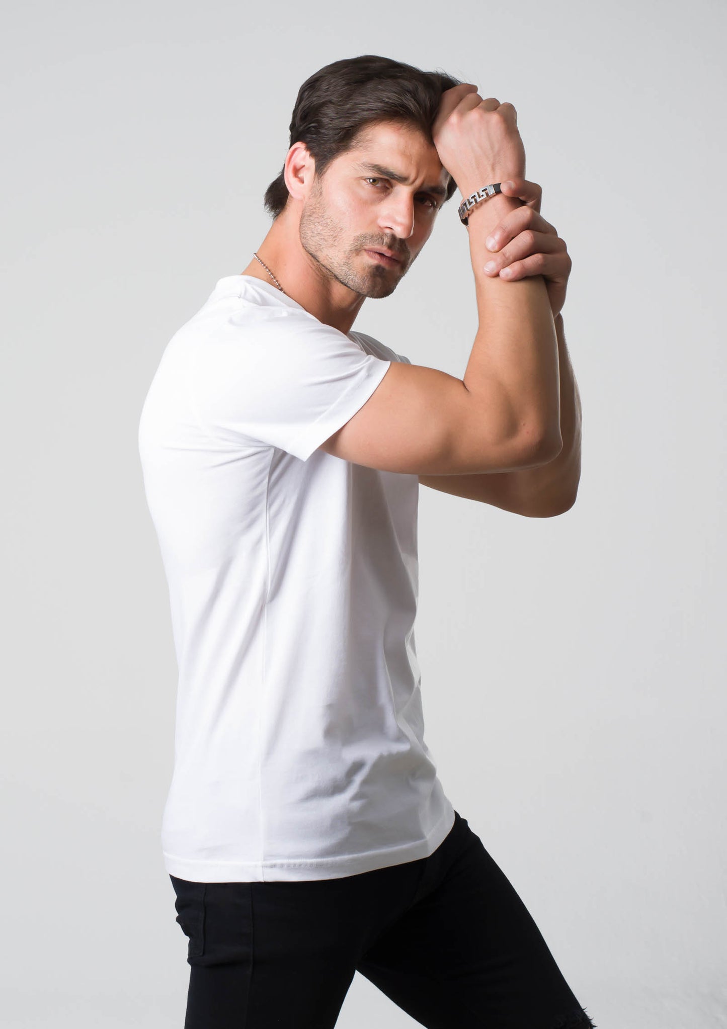 V neck t-shirt white