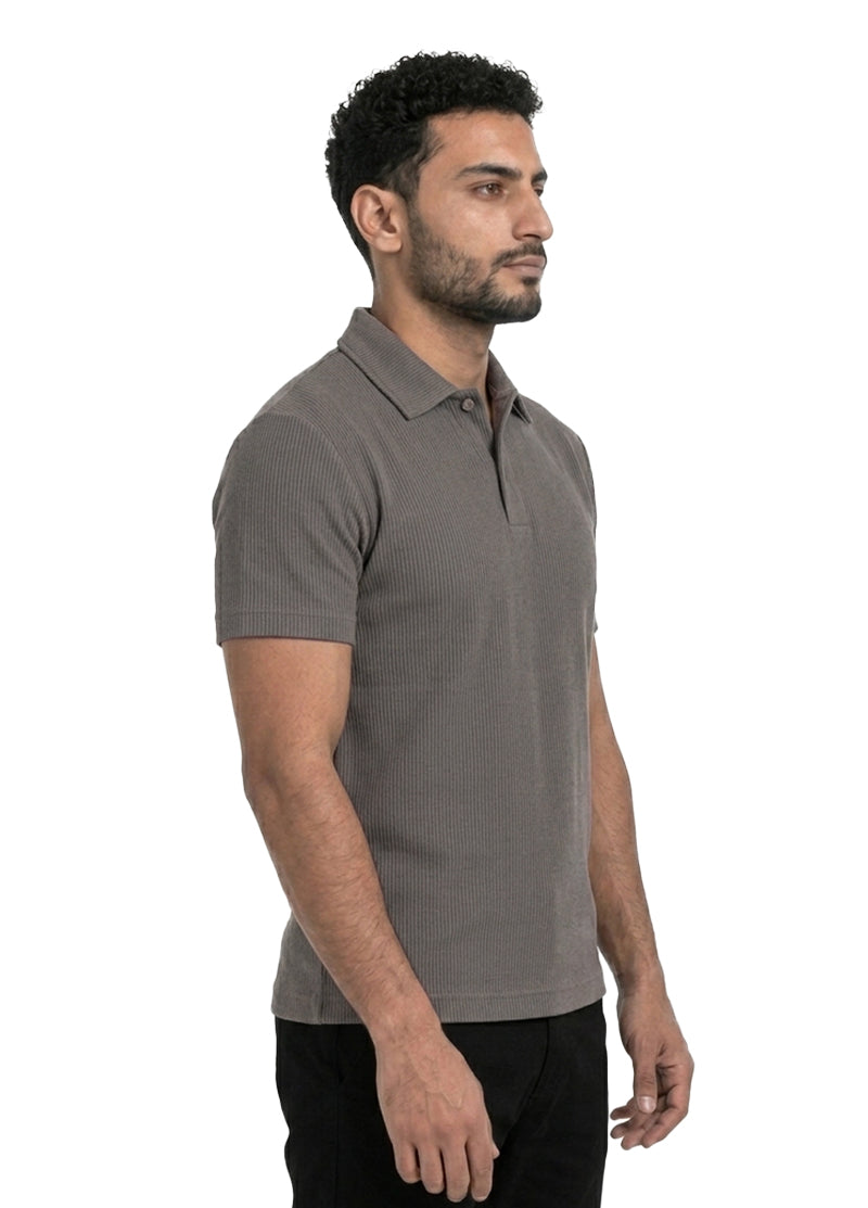 THE GRAY BUTTONED POLO SHIRT