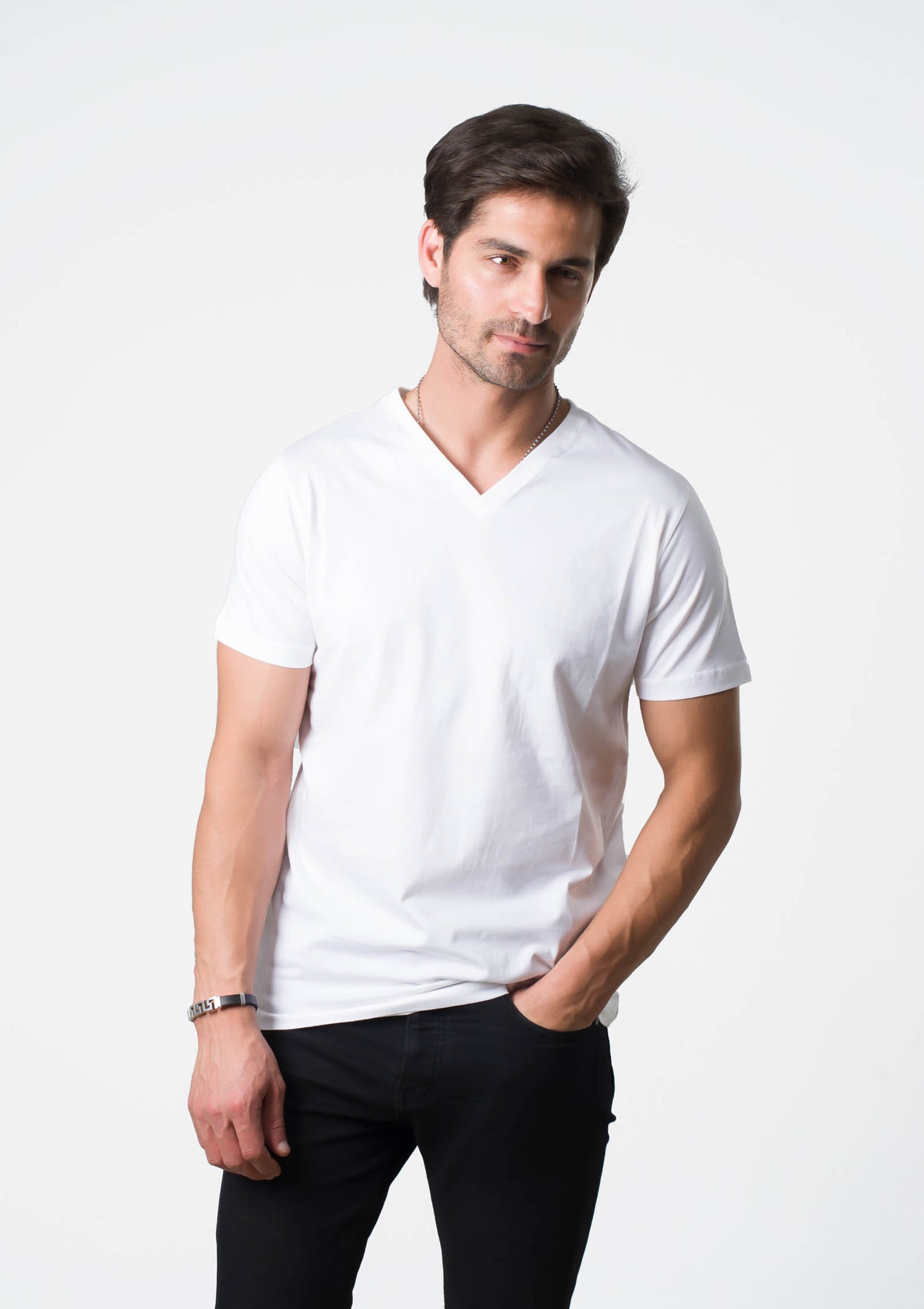 V neck t-shirt white
